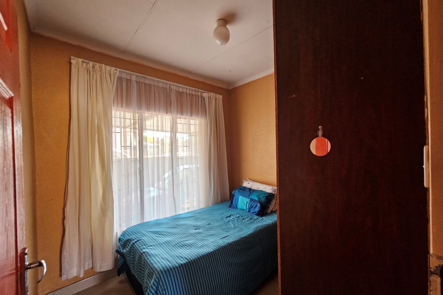 2 Bedroom Property for Sale in Tlhabane West North West
